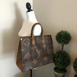 LV ONTHEGO Bag